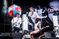2014-06-27 - The Hives från Bråvalla, Norrköping
