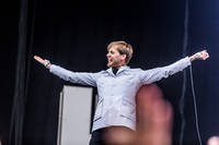 2014-06-27 - The Hives från Bråvalla, Norrköping