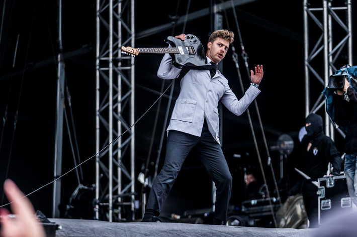 2014-06-27 - The Hives från Bråvalla, Norrköping