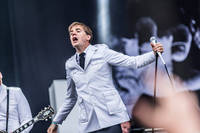 2014-06-27 - The Hives från Bråvalla, Norrköping