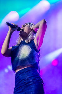 2014-06-27 - Veronica Maggio från Bråvalla, Norrköping