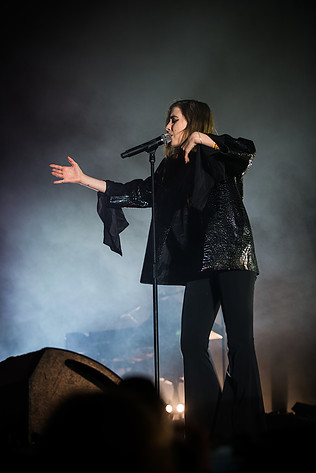 2014-07-03 - Lykke Li från Roskildefestivalen, Roskilde