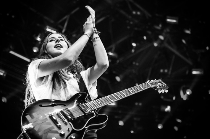 2014-07-04 - Haim från Roskildefestivalen, Roskilde