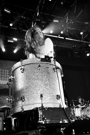 2014-07-04 - Haim från Roskildefestivalen, Roskilde