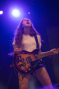 2014-07-04 - Haim från Roskildefestivalen, Roskilde