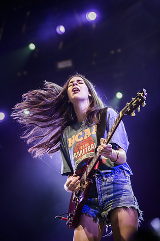 2014-07-04 - Haim från Roskildefestivalen, Roskilde