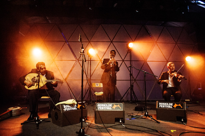 2014-07-04 - Cüneyt Cepetçi & Orchestra Dolapdere från Roskildefestivalen, Roskilde