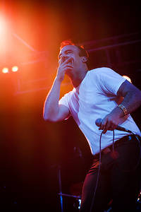 2014-07-03 - Future Islands från Roskildefestivalen, Roskilde