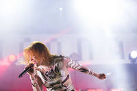 2014-07-05 - Icona Pop från Roskildefestivalen, Roskilde