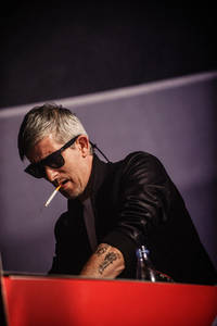 2014-07-04 - Kavinsky från Roskildefestivalen, Roskilde
