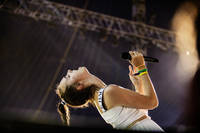 2014-07-06 - MØ från Roskildefestivalen, Roskilde