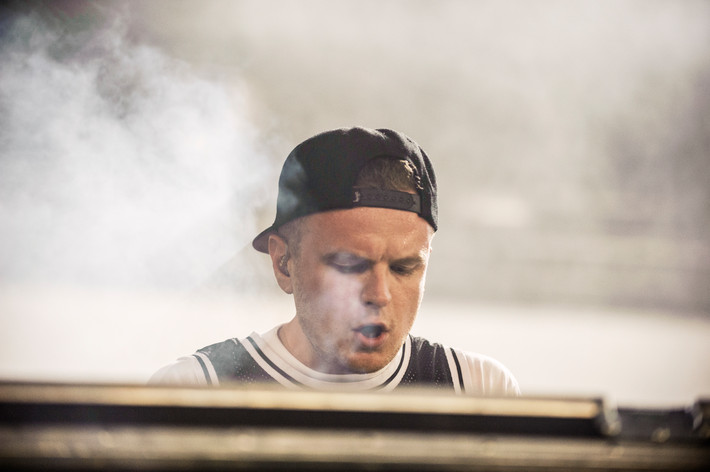 2014-07-06 - MØ från Roskildefestivalen, Roskilde
