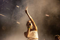 2014-07-06 - MØ från Roskildefestivalen, Roskilde