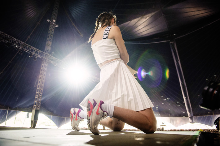 2014-07-06 - MØ från Roskildefestivalen, Roskilde