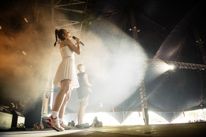 2014-07-06 - MØ från Roskildefestivalen, Roskilde
