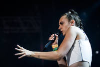 2014-07-06 - MØ från Roskildefestivalen, Roskilde