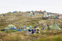 2014-07-12 - Områdesbilder från Trænafestivalen, Træna