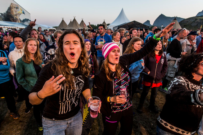 2014-07-12 - Områdesbilder från Trænafestivalen, Træna