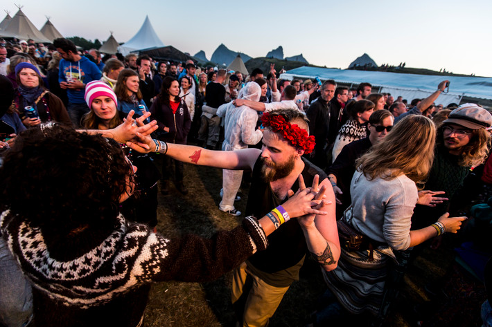 2014-07-12 - Områdesbilder från Trænafestivalen, Træna