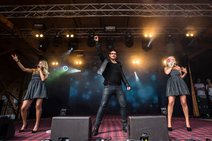2014-07-23 - Gunther & the Sunshine Girls  från Emmabodafestivalen, Emmaboda