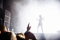 2014-07-31 - Icona Pop från Storsjöyran, Östersund