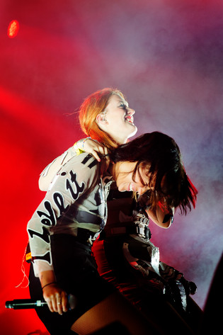 2014-07-31 - Icona Pop från Storsjöyran, Östersund