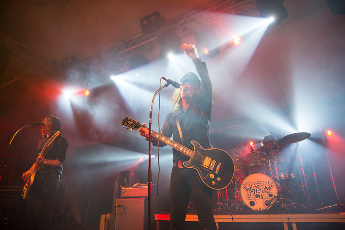 2014-08-01 - Imperial State Electric från Storsjöyran, Östersund