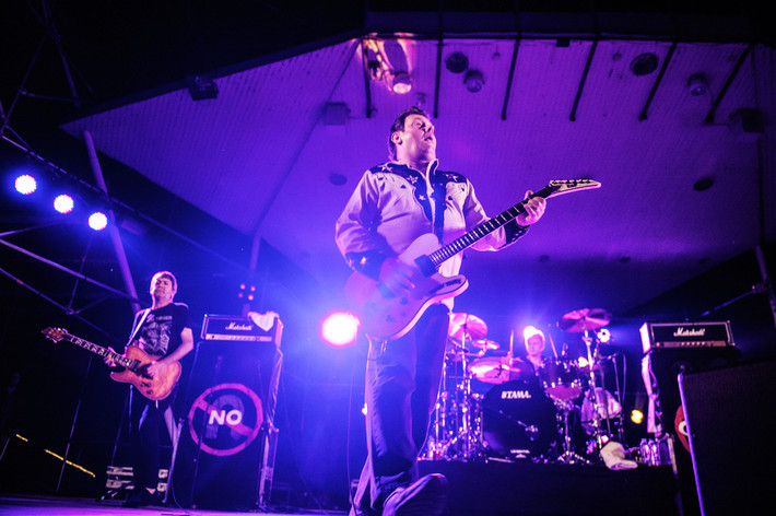 2014-08-01 - Stiff Little Fingers från Storsjöyran, Östersund