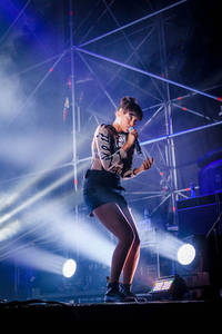 2014-08-02 - Icona Pop från Uport, Ulricehamn