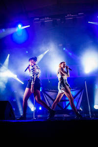 2014-08-02 - Icona Pop från Uport, Ulricehamn