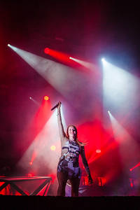2014-08-02 - Icona Pop från Uport, Ulricehamn