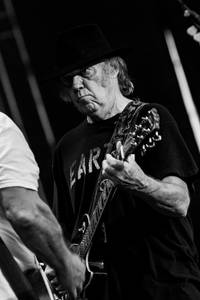 2014-08-03 - Neil Young & Crazy Horse från Stockholm Music & Arts, Stockholm