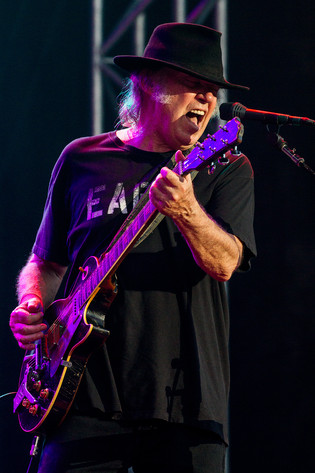 2014-08-03 - Neil Young & Crazy Horse från Stockholm Music & Arts, Stockholm
