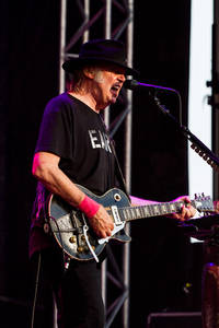 2014-08-03 - Neil Young & Crazy Horse från Stockholm Music & Arts, Stockholm