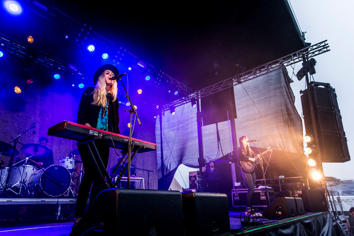 2014-07-10 - First Aid Kit från Trænafestivalen, Træna 2014-07-10 - First Aid Kit från Trænafestivalen, Træna