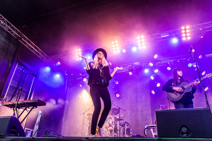 2014-07-10 - First Aid Kit från Trænafestivalen, Træna