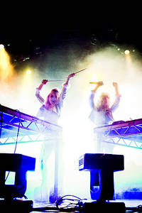2014-08-07 - Rebecca & Fiona från Way Out West, Göteborg