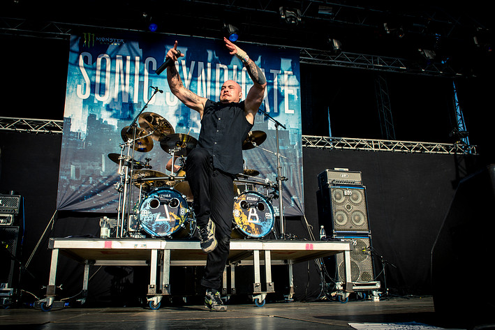 2014-08-08 - Sonic Syndicate från Getaway Rock, Gävle