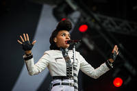 2014-08-08 - Janelle Monae från Way Out West, Göteborg