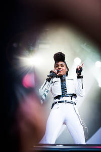2014-08-08 - Janelle Monae från Way Out West, Göteborg