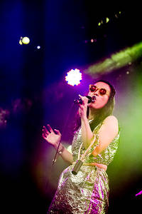 2014-08-08 - Little Dragon från Way Out West, Göteborg