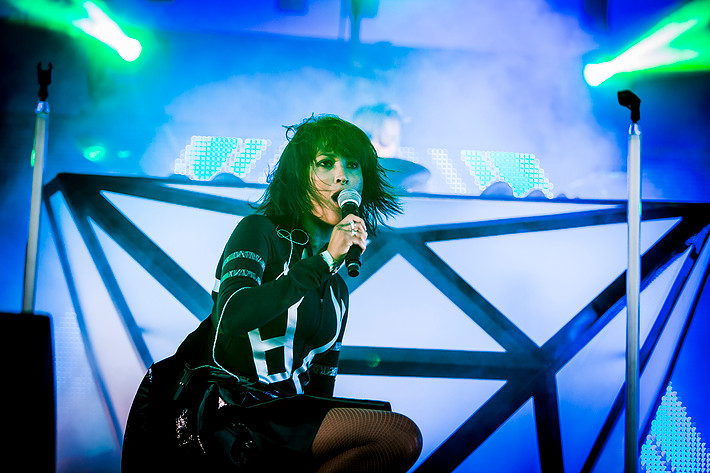 2014-08-08 - Icona Pop från Way Out West, Göteborg