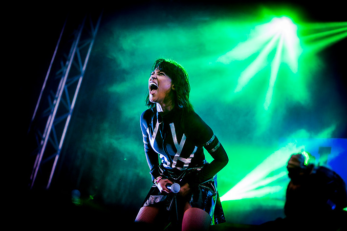 2014-08-08 - Icona Pop från Way Out West, Göteborg