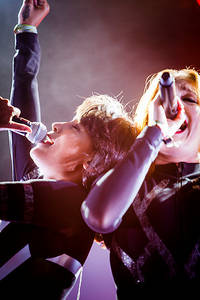 2014-08-08 - Icona Pop från Way Out West, Göteborg