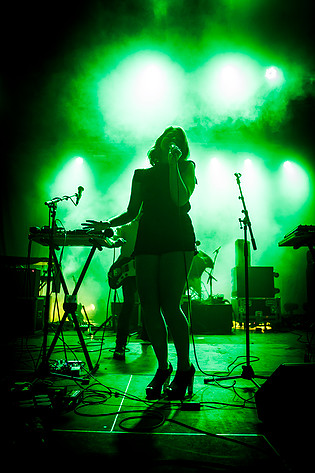 2014-08-08 - Yumi Zouma från Way Out West, Göteborg