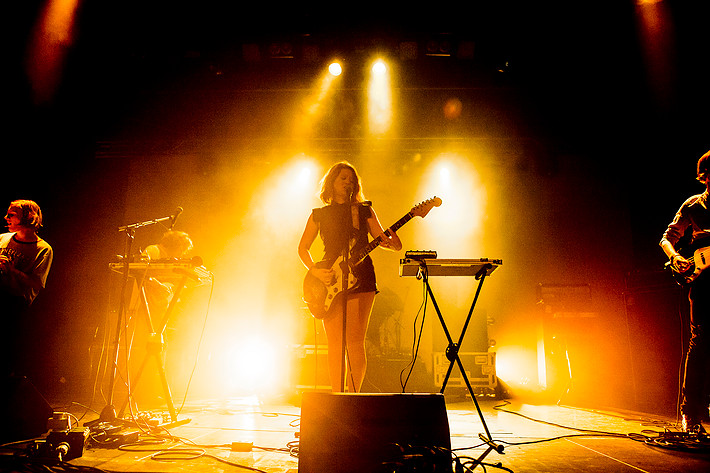 2014-08-08 - Yumi Zouma från Way Out West, Göteborg
