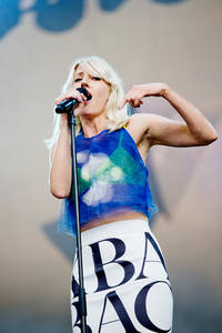 2014-08-09 - Veronica Maggio från Way Out West, Göteborg