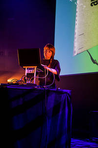 2014-08-09 - Holly Herndon från Way Out West, Göteborg