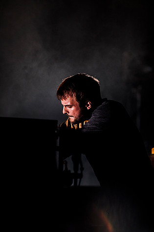 2014-08-09 - Nils Frahm från Way Out West, Göteborg