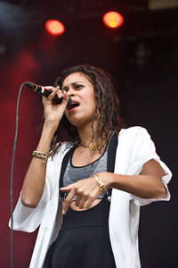 2014-08-30 - Alunageorge från Popaganda, Stockholm